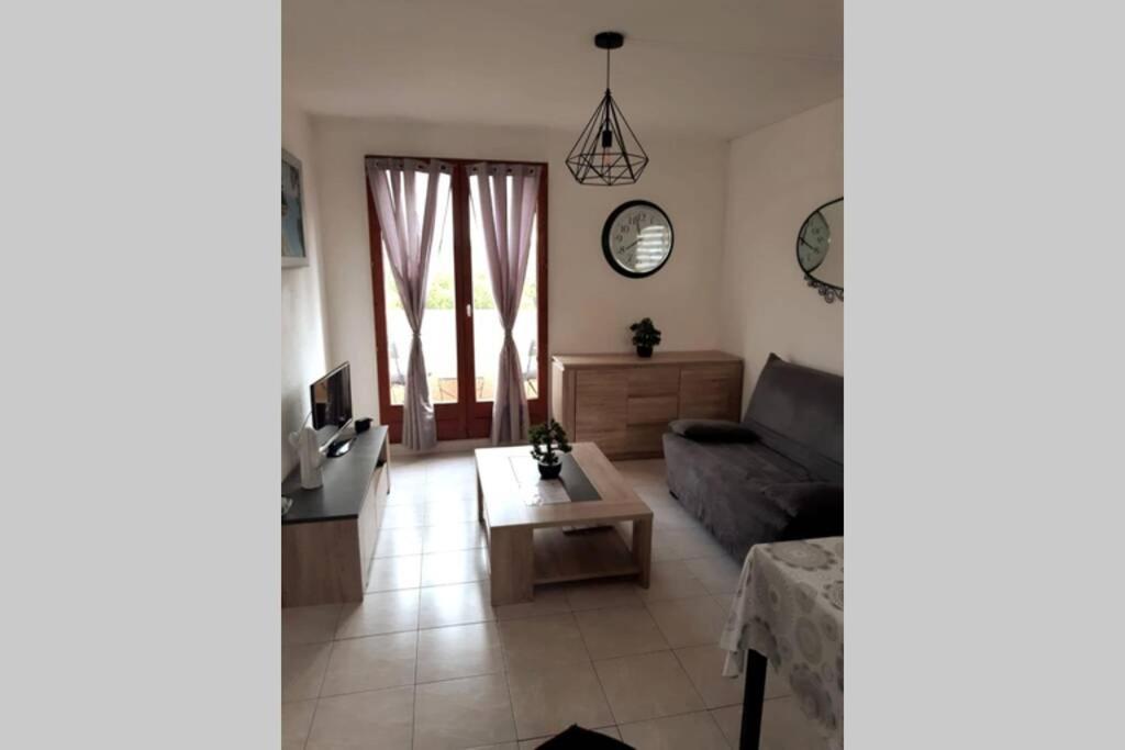 Appartement calme Entre Terre et Mer proche plage Fleury  Extérieur photo